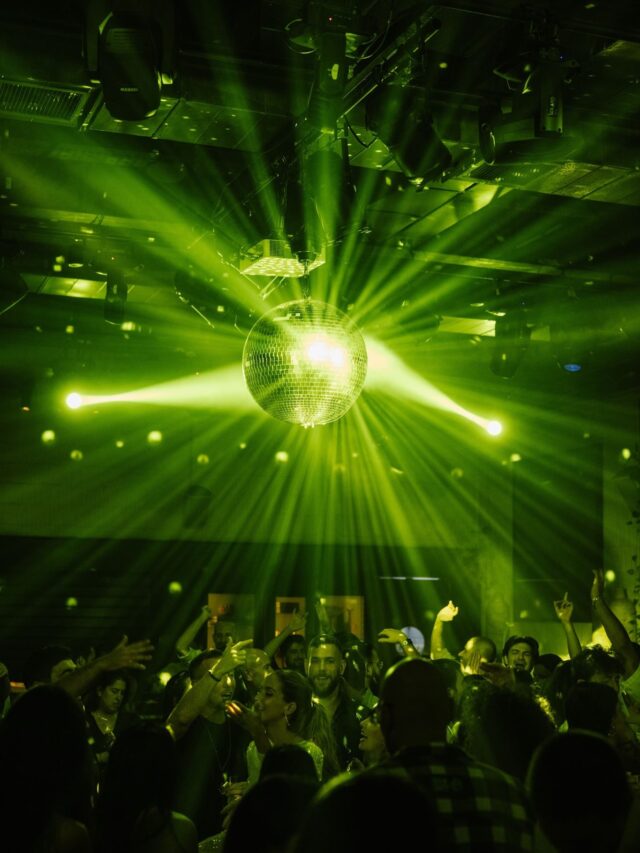 After party vibes 
@moran_mayan_photographer