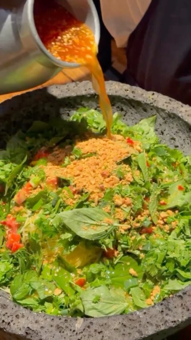 Papaya salad, Avigdor style 🍈🥢